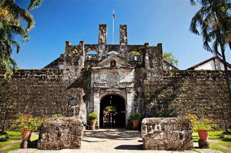  Fort San Pedro! Odkryj Urokliwe Schronienie z Epoki Kolonialnej w Cebu City